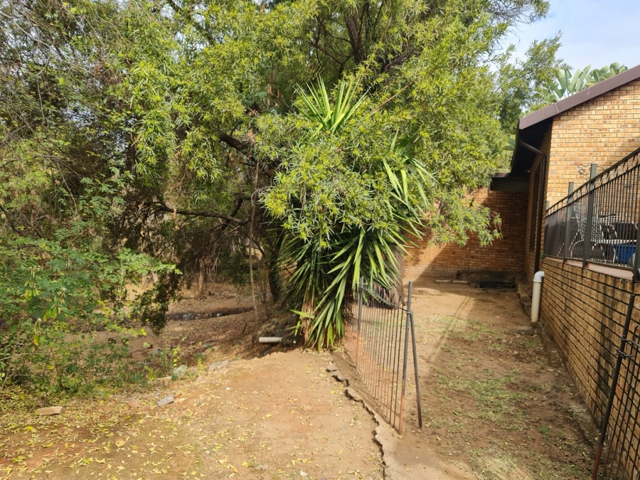 3 Bedroom Property for Sale in Safari Gardens North West